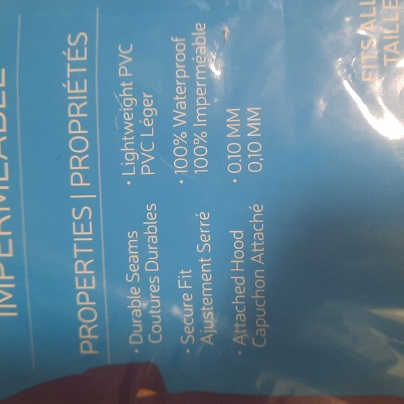 Rainbrella Adult Rain Poncho. One size fits all.NWT - Picture 2 of 3